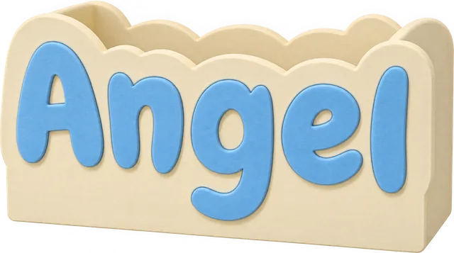 Portalápices vainilla con el nombre Angel